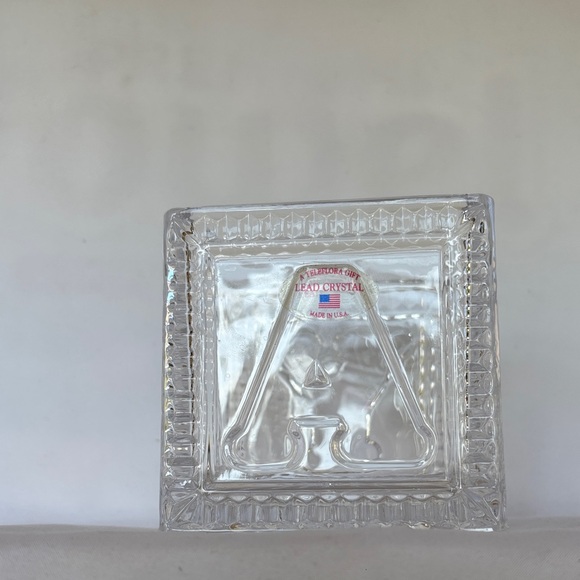 VERY CUTE LEAD CRYSTAL SQUARE VASE BABY SHOWER OR YOUR “BABY”s GIFT - Picture 5 of 12